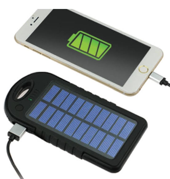 10,000mAh power bank with solar charging
